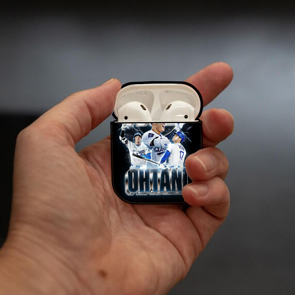  AirPods 2 Case Hard Shell Black, Flexible PC Material, Precise Cutouts, Full Protection, Anti-Fingerprint, Washable, Includes Keychain – Durable & Slim Design