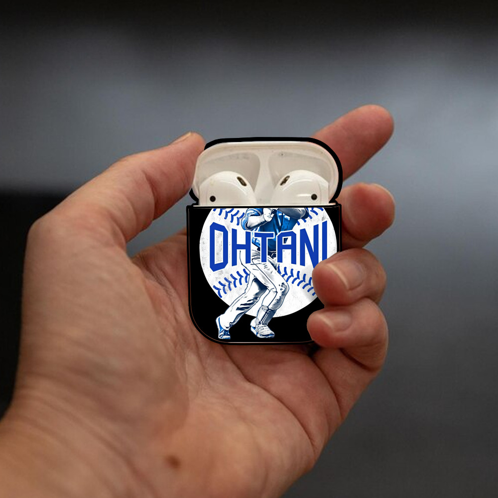  AirPods 2 Case Hard Shell Black, Flexible PC Material, Precise Cutouts, Full Protection, Anti-Fingerprint, Washable, Includes Keychain – Durable & Slim Design