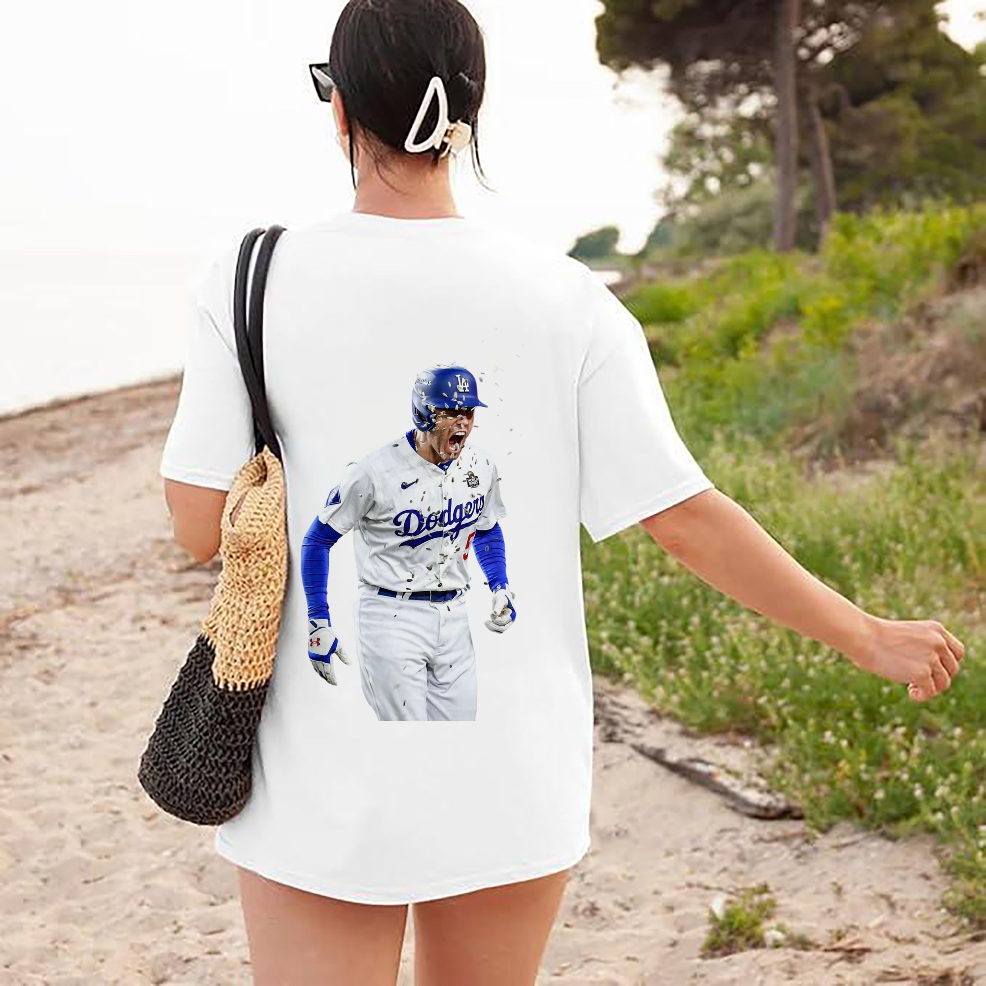  180g Combed Cotton T-Shirt With Back Heat Transfer Print – Soft, Lightweight, Fitted Design – Stylish Casual Wear For Sports & Everyday Use