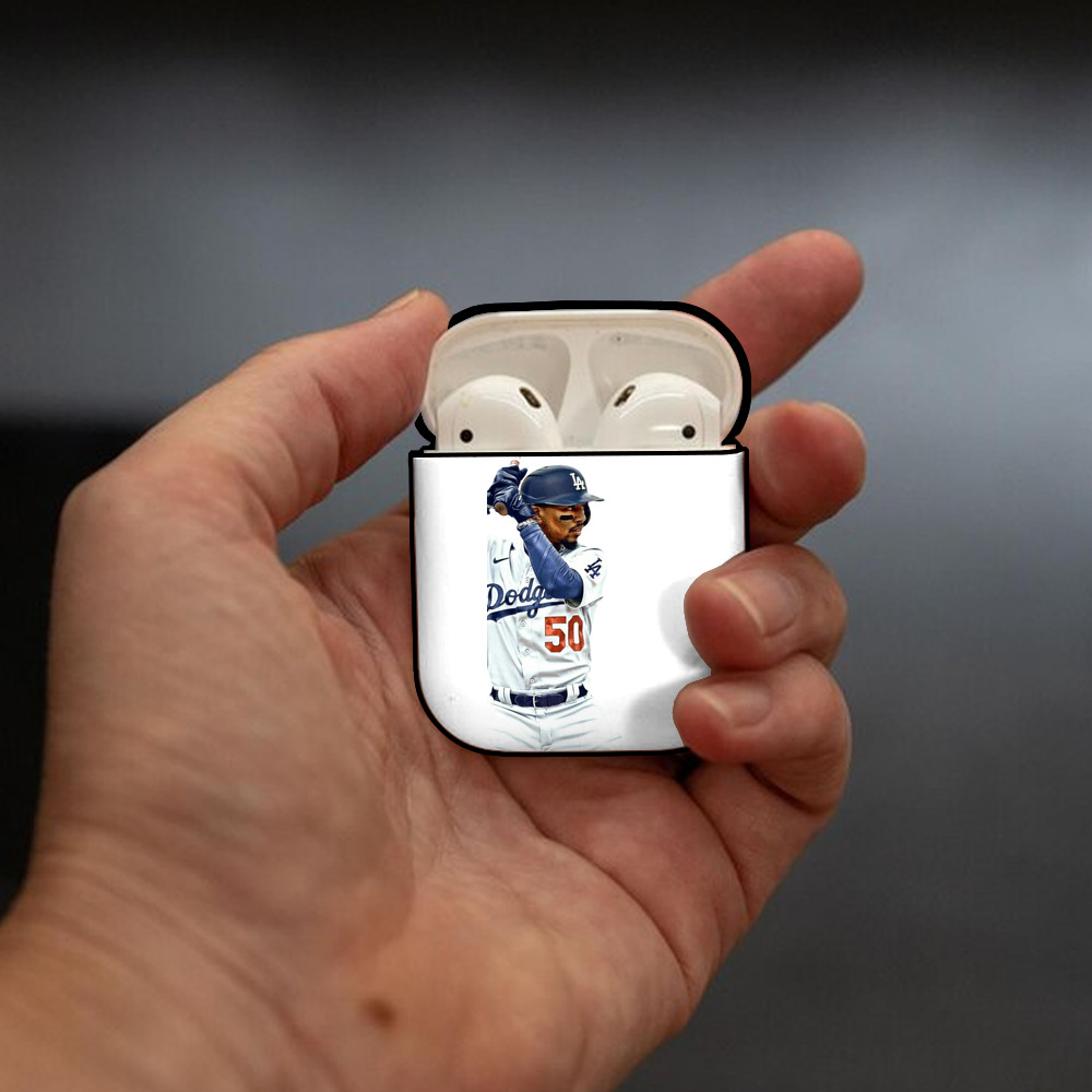  AirPods 2 Case Hard Shell Black, Flexible PC Material, Precise Cutouts, Full Protection, Anti-Fingerprint, Washable, Includes Keychain – Durable & Slim Design