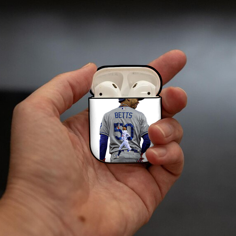  AirPods 2 Case Hard Shell Black, Flexible PC Material, Precise Cutouts, Full Protection, Anti-Fingerprint, Washable, Includes Keychain – Durable & Slim Design