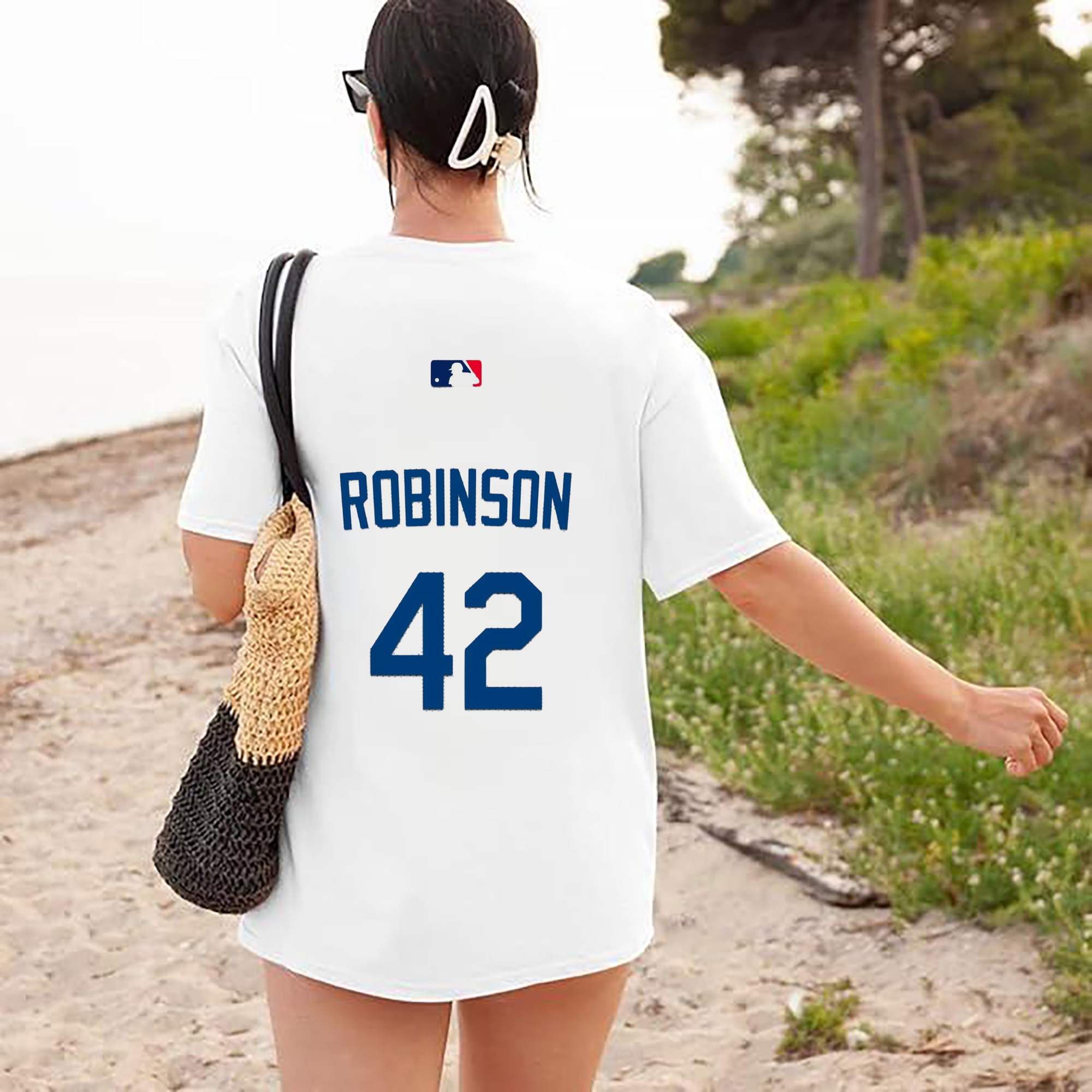  180g Combed Cotton T-Shirt With Back Heat Transfer Print – Soft, Lightweight, Fitted Design – Stylish Casual Wear For Sports & Everyday Use