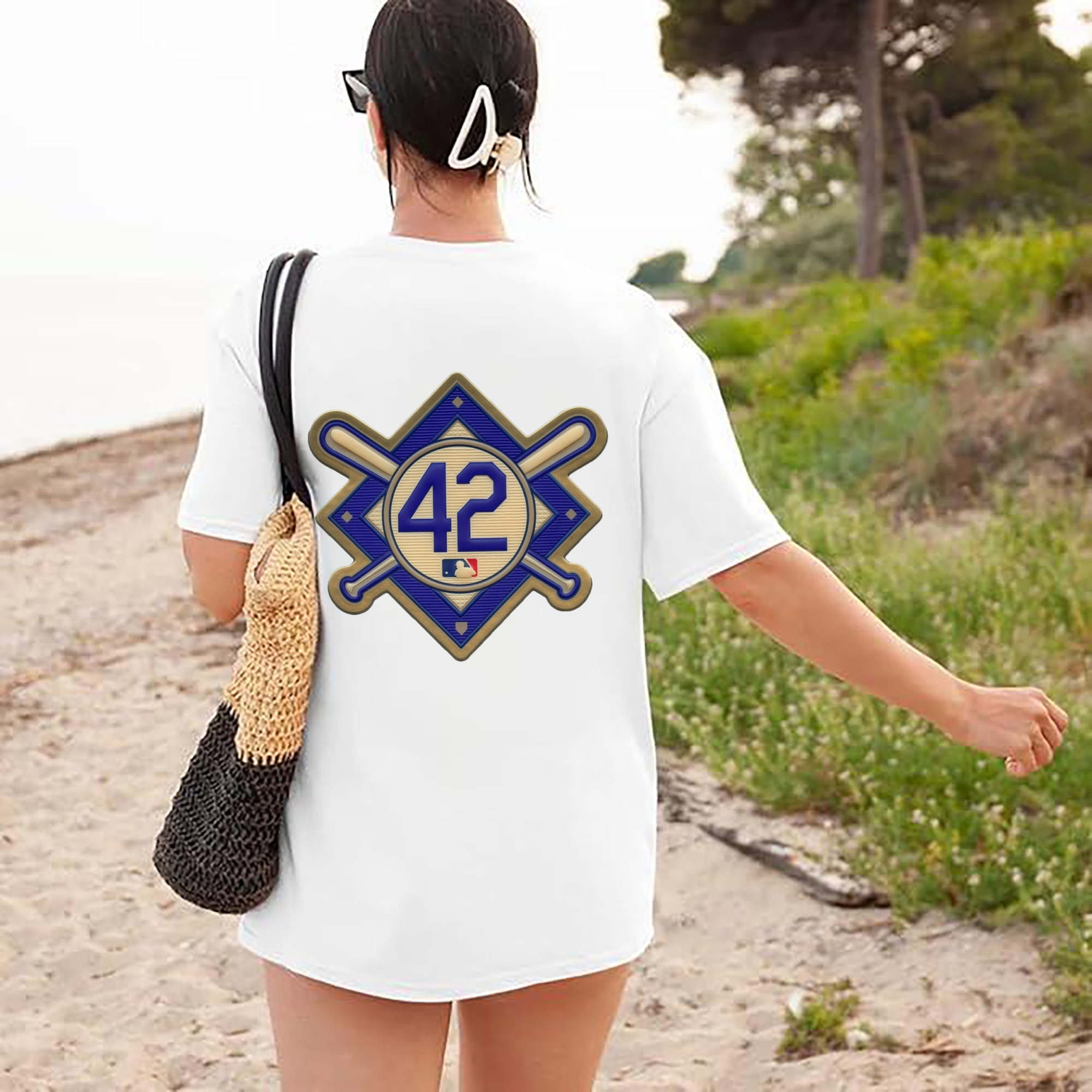  180g Combed Cotton T-Shirt With Back Heat Transfer Print – Soft, Lightweight, Fitted Design – Stylish Casual Wear For Sports & Everyday Use