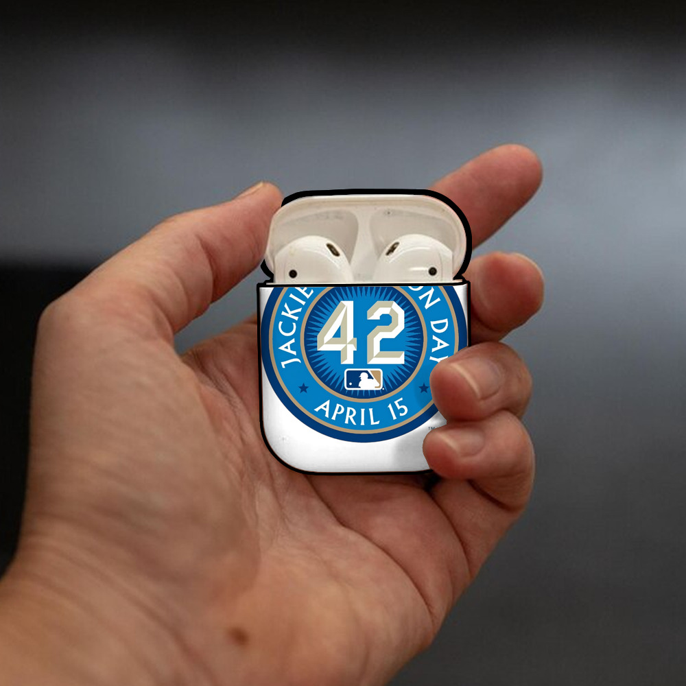  AirPods 2 Case Hard Shell Black, Flexible PC Material, Precise Cutouts, Full Protection, Anti-Fingerprint, Washable, Includes Keychain – Durable & Slim Design