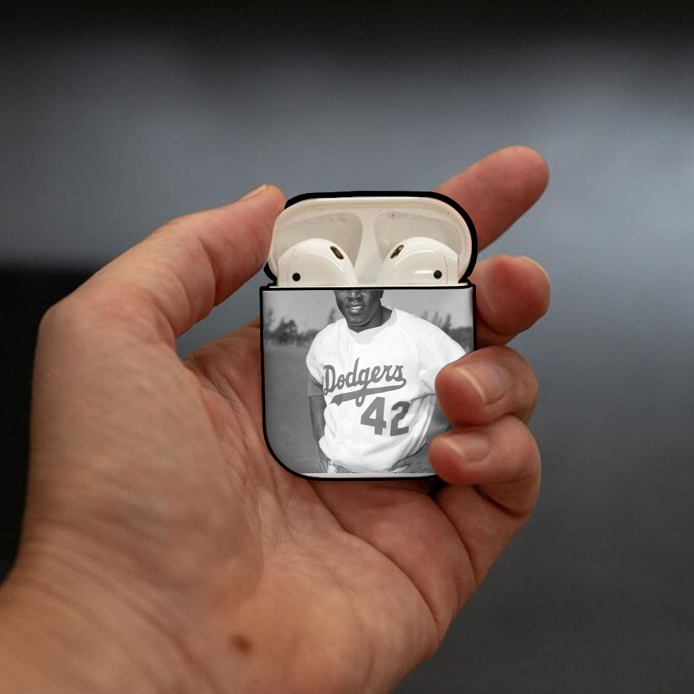  AirPods 2 Case Hard Shell Black, Flexible PC Material, Precise Cutouts, Full Protection, Anti-Fingerprint, Washable, Includes Keychain – Durable & Slim Design