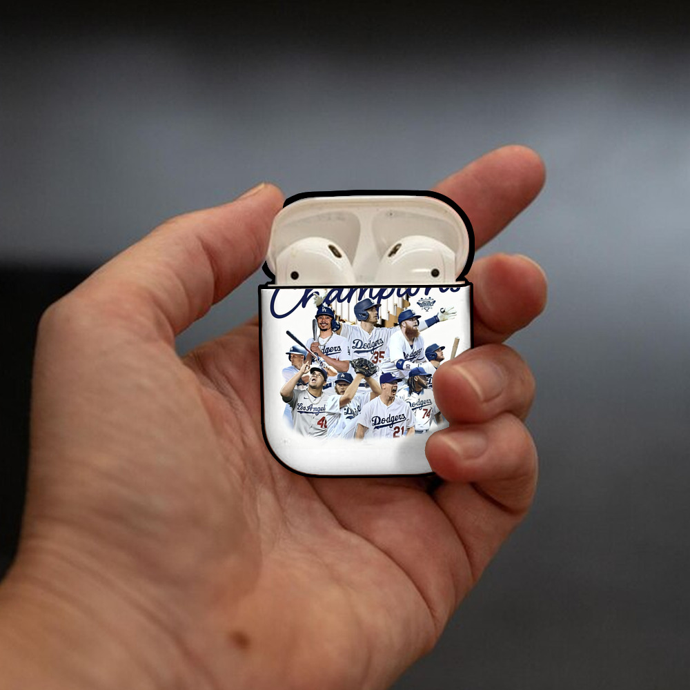  AirPods 2 Case Hard Shell Black, Flexible PC Material, Precise Cutouts, Full Protection, Anti-Fingerprint, Washable, Includes Keychain – Durable & Slim Design