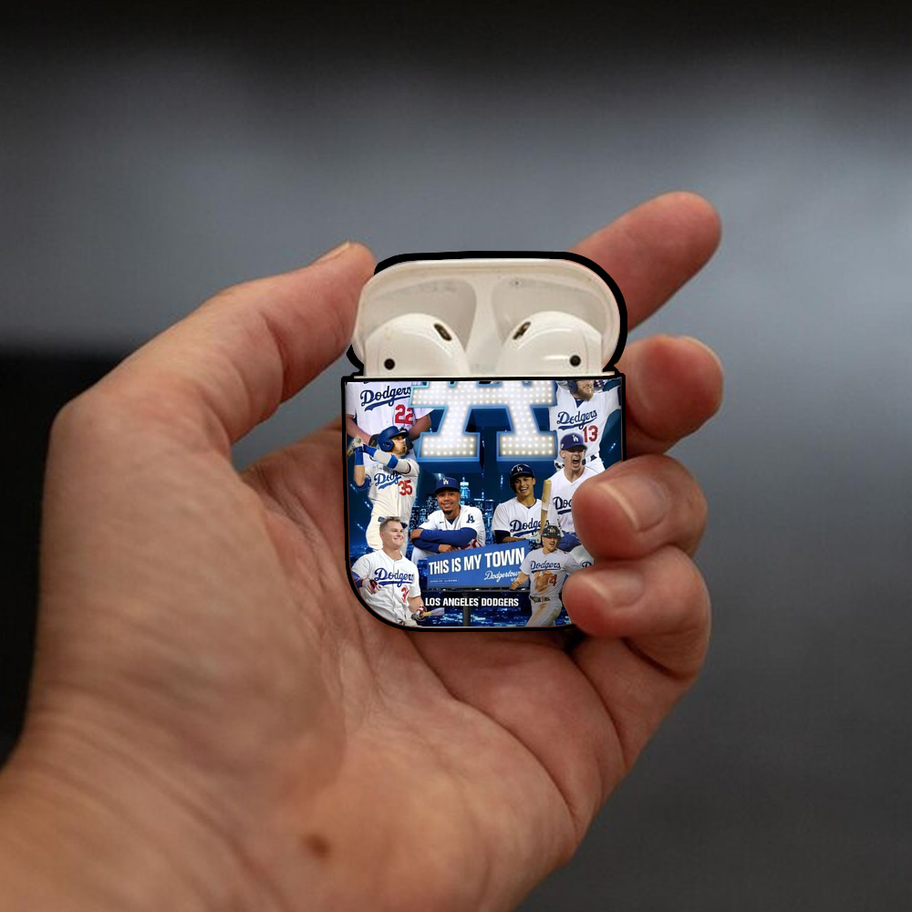  AirPods 2 Case Hard Shell Black, Flexible PC Material, Precise Cutouts, Full Protection, Anti-Fingerprint, Washable, Includes Keychain – Durable & Slim Design