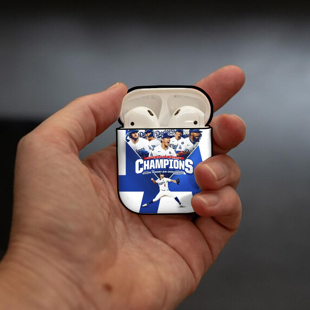  AirPods 2 Case Hard Shell Black, Flexible PC Material, Precise Cutouts, Full Protection, Anti-Fingerprint, Washable, Includes Keychain – Durable & Slim Design