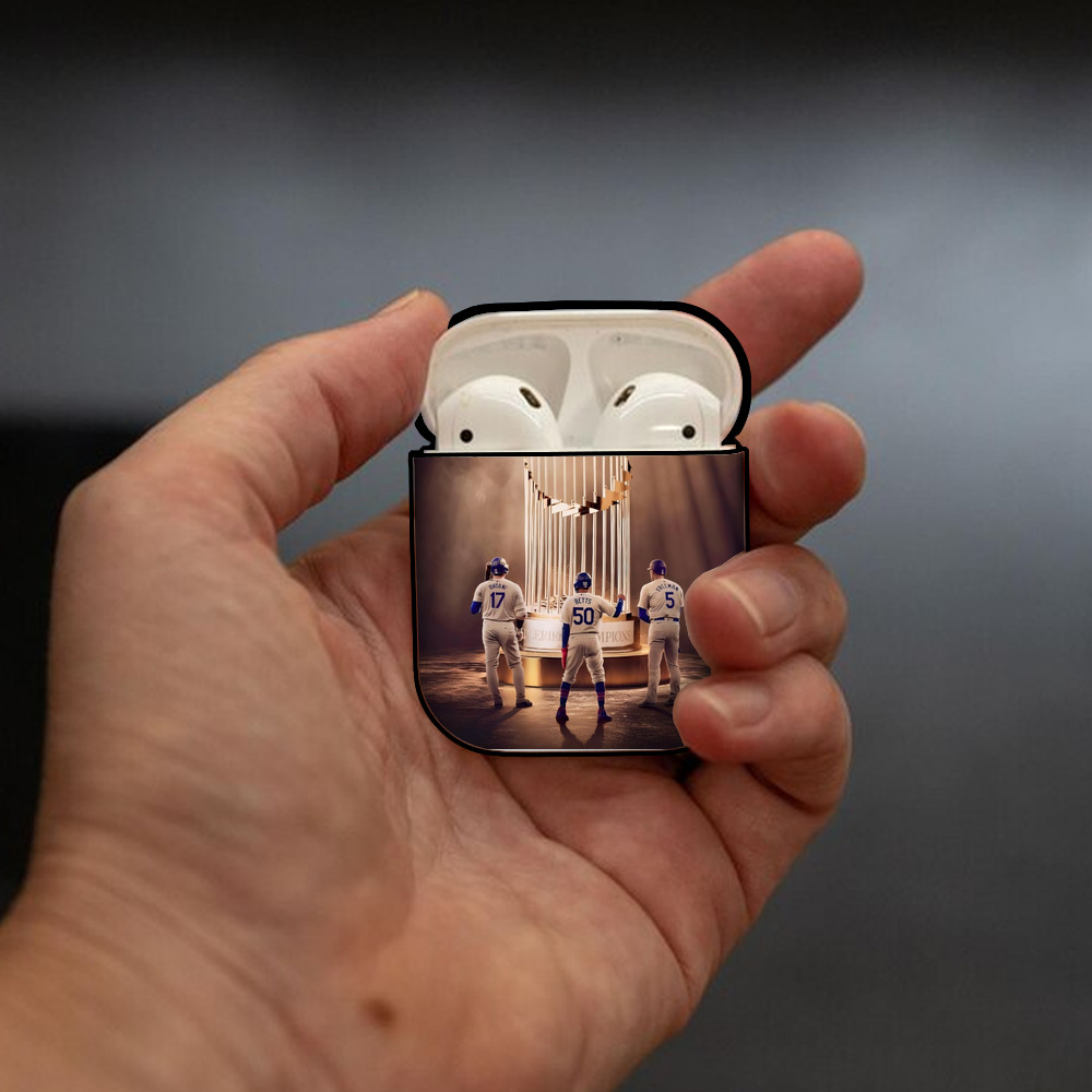  AirPods 2 Case Hard Shell Black, Flexible PC Material, Precise Cutouts, Full Protection, Anti-Fingerprint, Washable, Includes Keychain – Durable & Slim Design