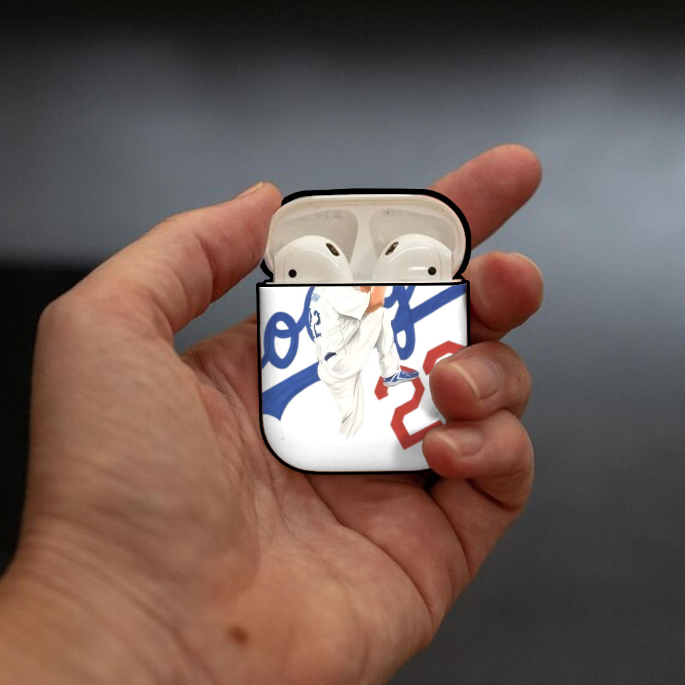  AirPods 2 Case Hard Shell Black, Flexible PC Material, Precise Cutouts, Full Protection, Anti-Fingerprint, Washable, Includes Keychain – Durable & Slim Design