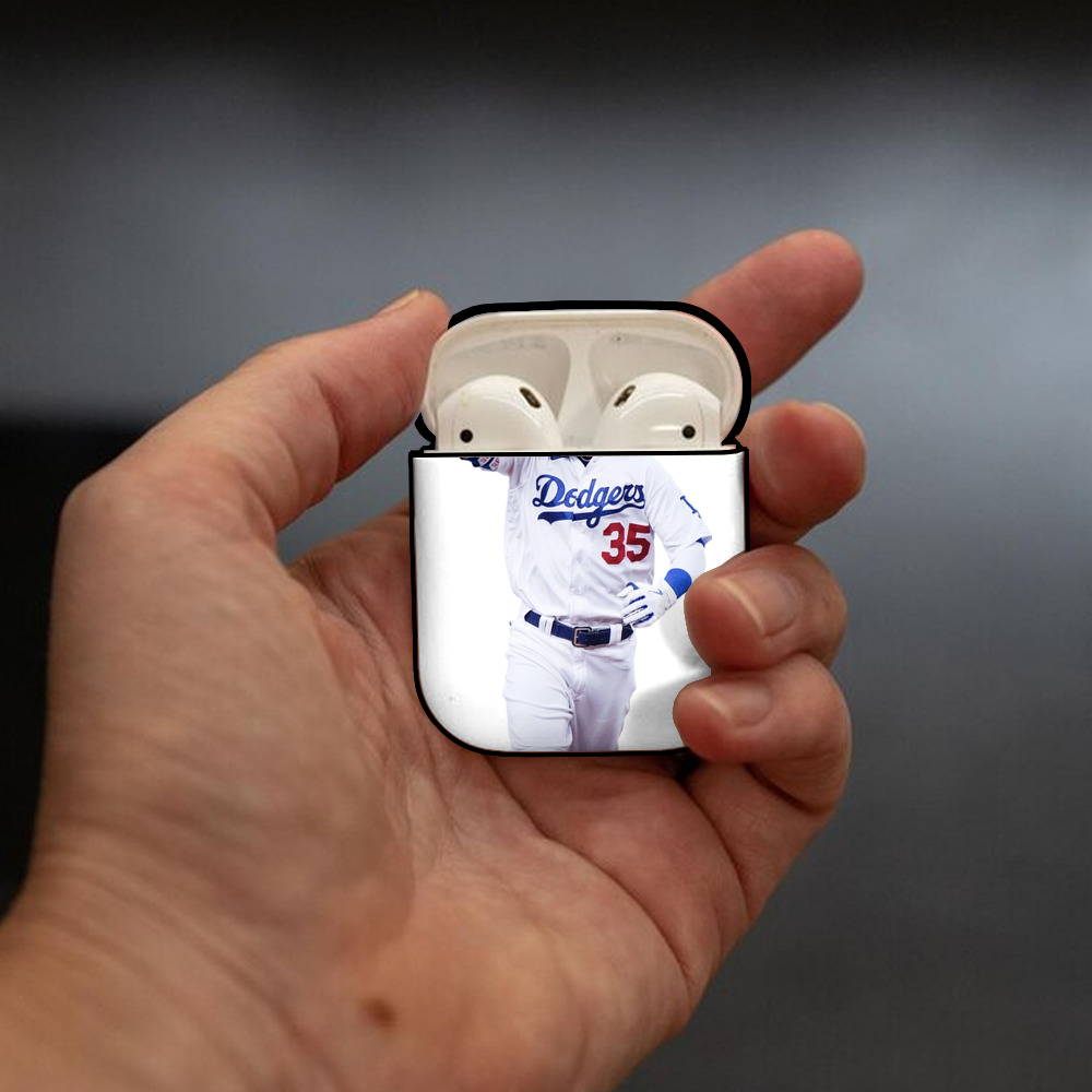  AirPods 2 Case Hard Shell Black, Flexible PC Material, Precise Cutouts, Full Protection, Anti-Fingerprint, Washable, Includes Keychain – Durable & Slim Design