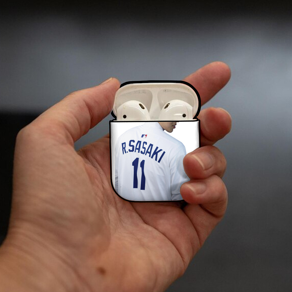  AirPods 2 Case Hard Shell Black, Flexible PC Material, Precise Cutouts, Full Protection, Anti-Fingerprint, Washable, Includes Keychain – Durable & Slim Design