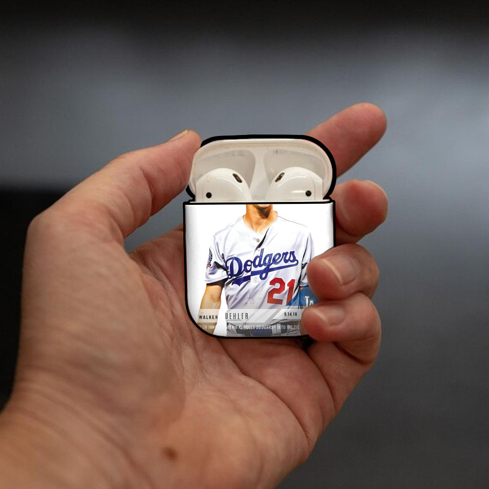  AirPods 2 Case Hard Shell Black, Flexible PC Material, Precise Cutouts, Full Protection, Anti-Fingerprint, Washable, Includes Keychain – Durable & Slim Design