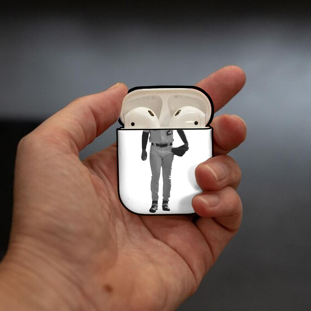  AirPods 2 Case Hard Shell Black, Flexible PC Material, Precise Cutouts, Full Protection, Anti-Fingerprint, Washable, Includes Keychain – Durable & Slim Design