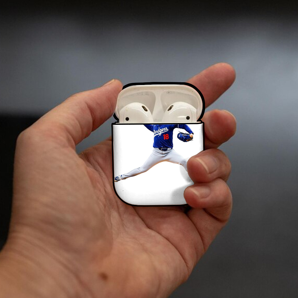  AirPods 2 Case Hard Shell Black, Flexible PC Material, Precise Cutouts, Full Protection, Anti-Fingerprint, Washable, Includes Keychain – Durable & Slim Design